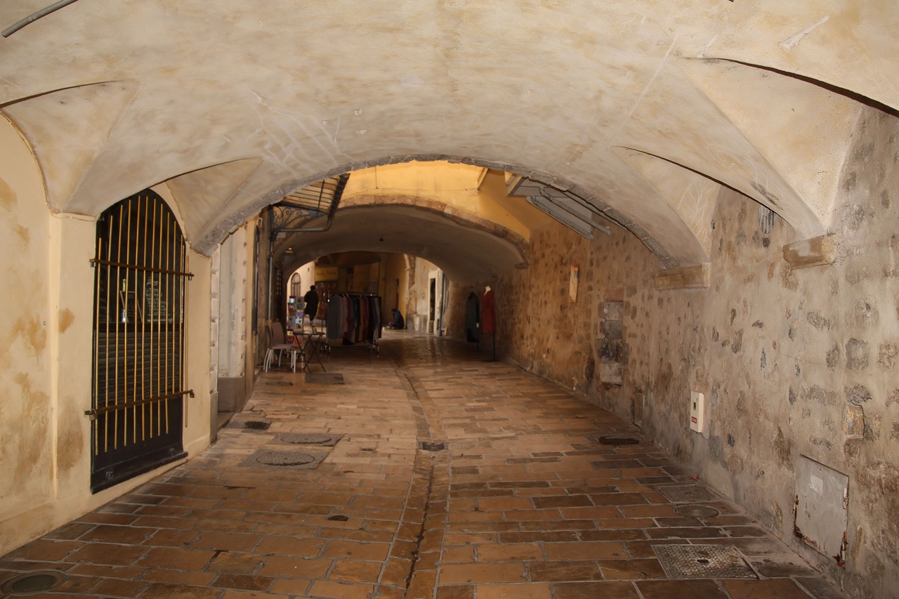 Rénovation et nettoyage de tomettes anciennes